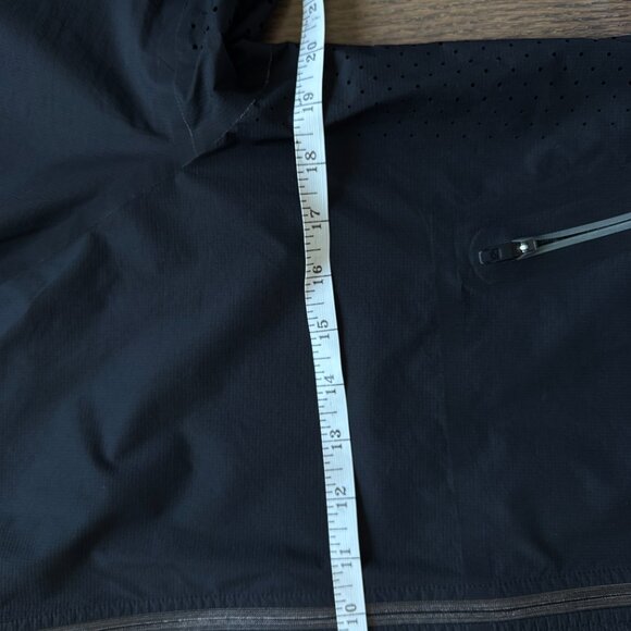 Lululemon Men's Lightweight Running / Training Jacket - Medium - Picture 2 of 5